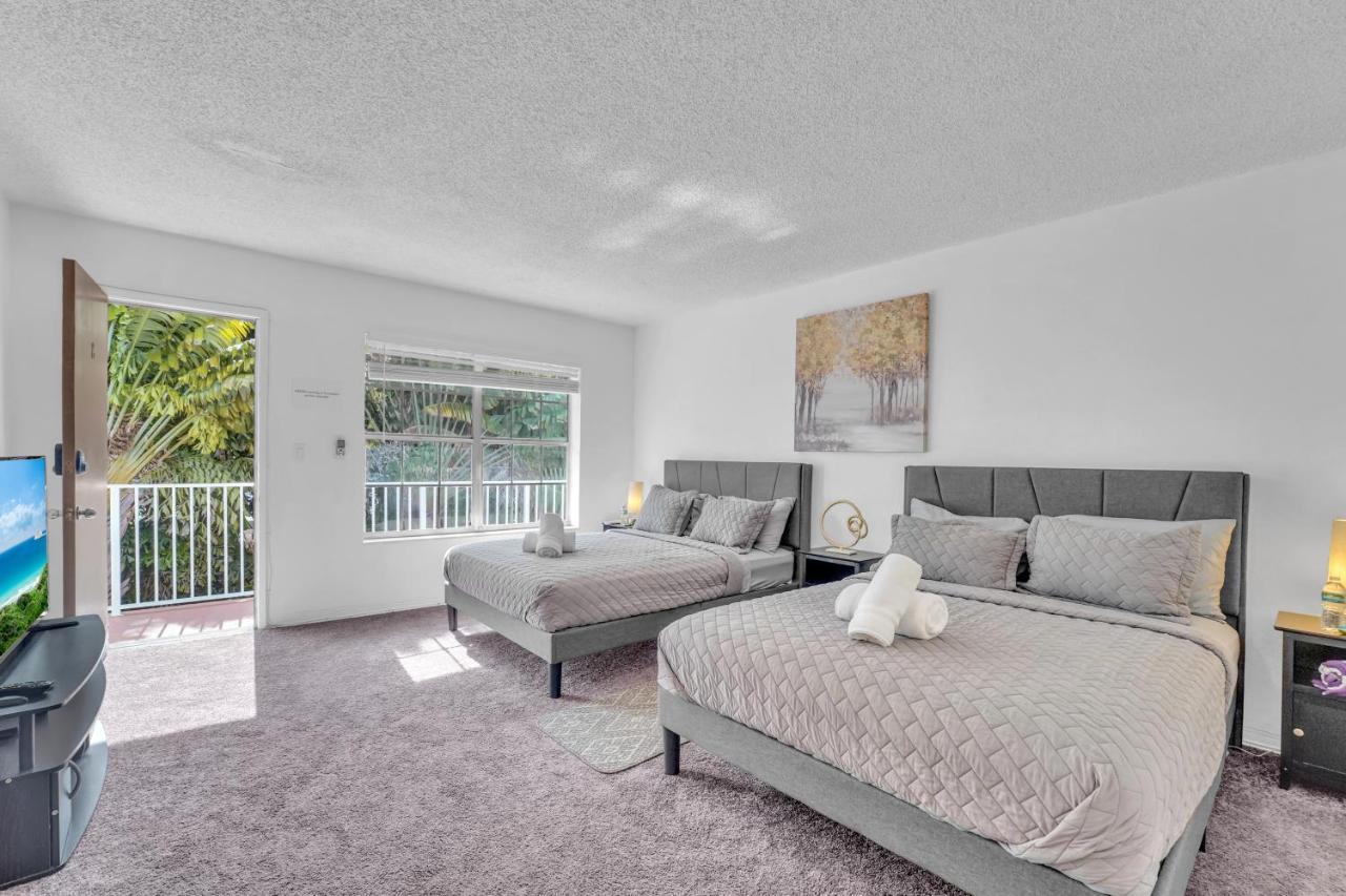 Amazing 5 - Bed Apartments Perfect For A Large Family Bal Harbour 外观 照片